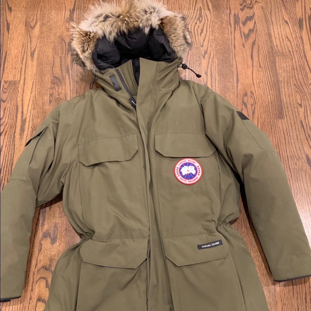 Men’s Canada Goose Expedition Jacket Size Large